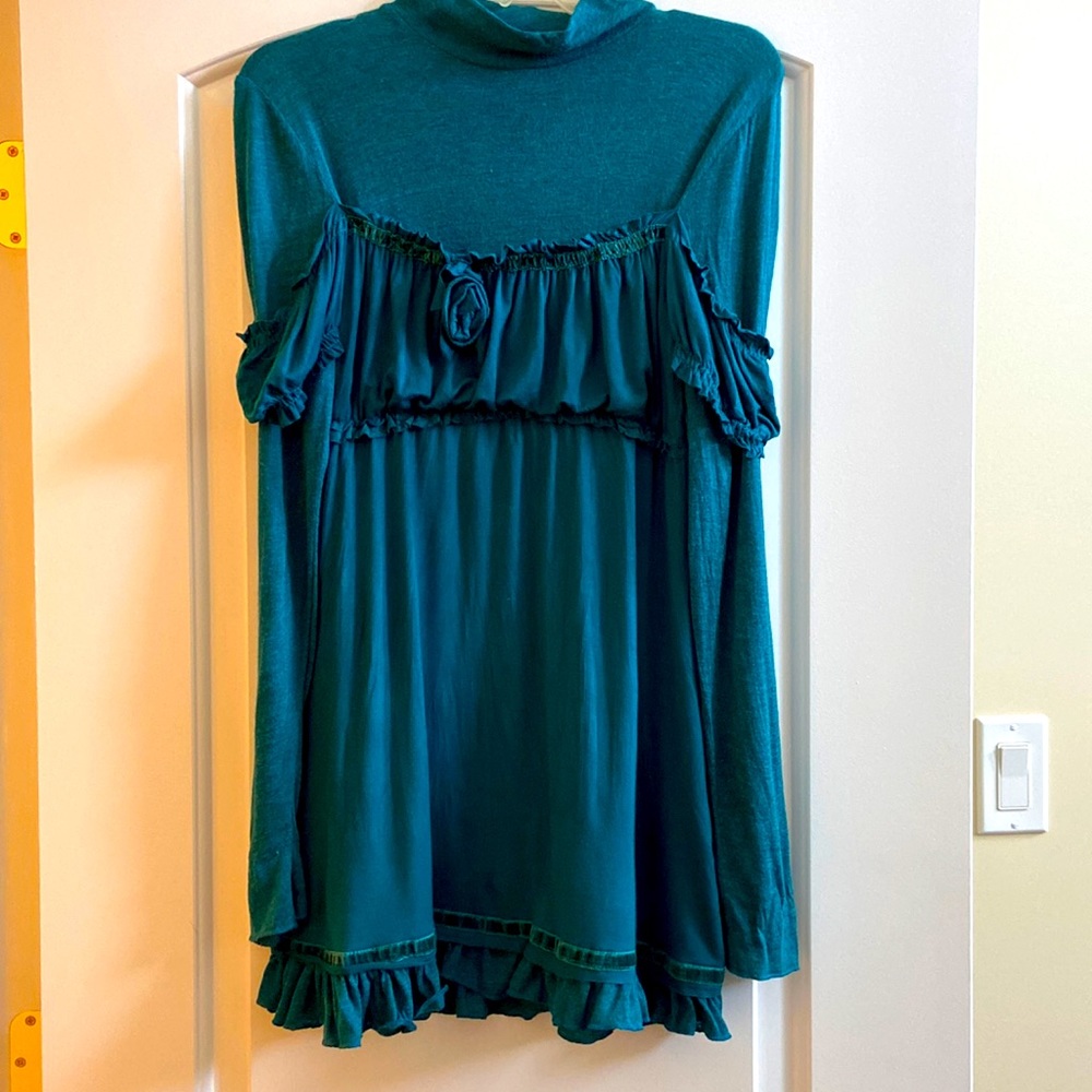 🆕 Coco & Tashi emerald green dress in size M
